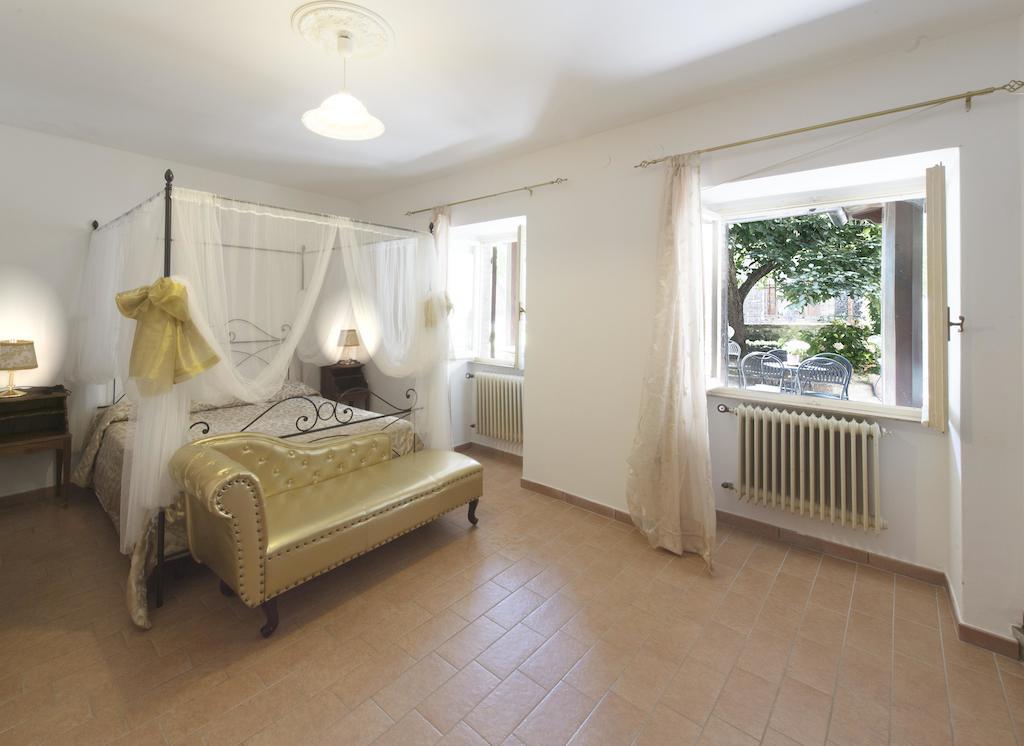 Residenza Di Via Piccardi Bed and Breakfast Γκούμπιο Δωμάτιο φωτογραφία