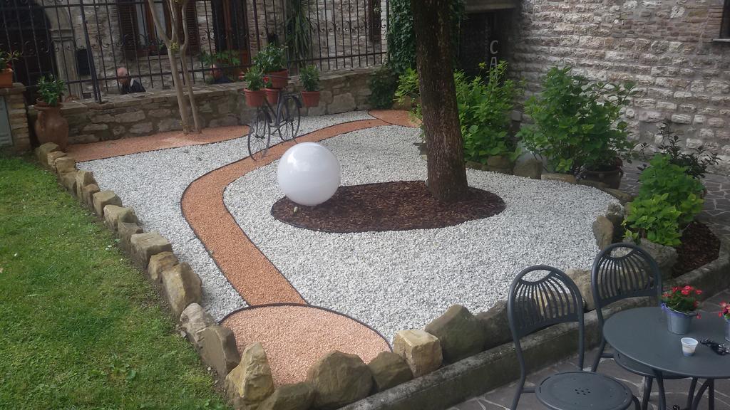 Residenza Di Via Piccardi Bed and Breakfast Γκούμπιο Εξωτερικό φωτογραφία